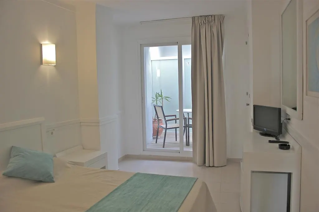 Hostal Brisa Marina Port de Alcudia  4*, Port de Alcudia (Mallorca) Spain